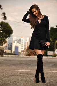 VESTIDO TIRAS PESCOÇO M  PEPLUM PRETO LEZ A LEZ LL719